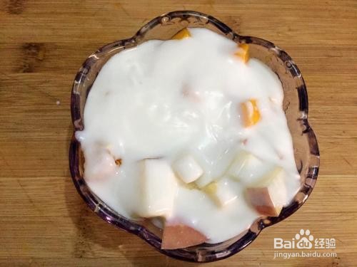 鲜牛奶是怎样变成味道甜美的酸奶