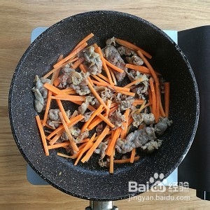 香辣肥牛糙米饭的做法