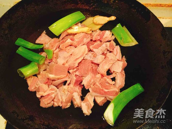 蕃茄炖牛腩的做法