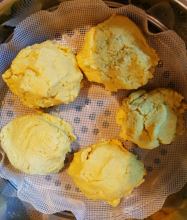 玫瑰豆沙泡泡油糕