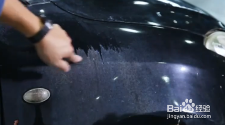 车漆上有擦不掉的污渍怎么办