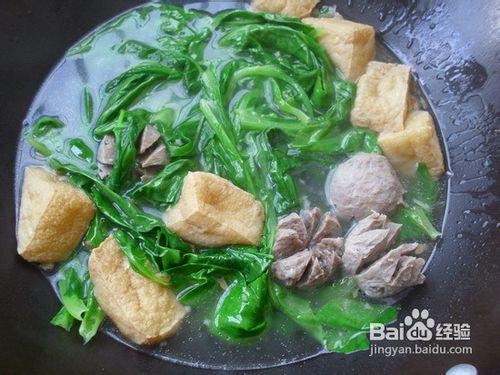 <b>麦菜油豆腐牛丸汤</b>