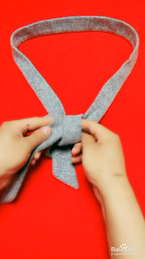 如何打一个美观的蝴蝶结？