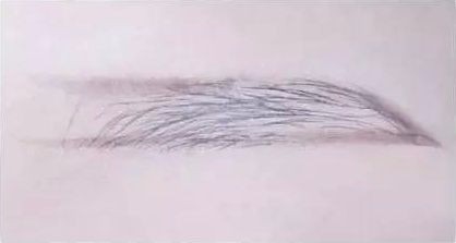 眉毛怎么画最简单?超适合懒人的2分钟画眉法