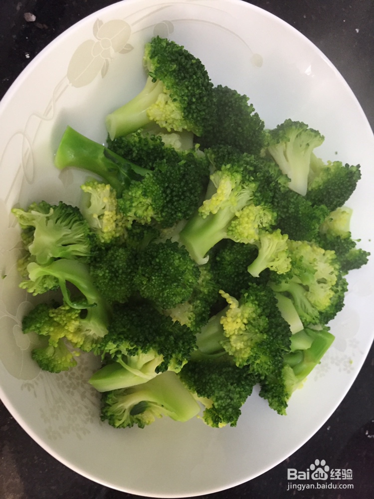 适合新手做的西红柿炒西兰花