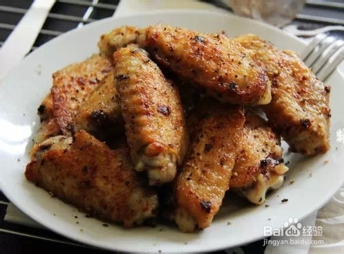 鸡翅做法:黑椒盐炒鸡翅