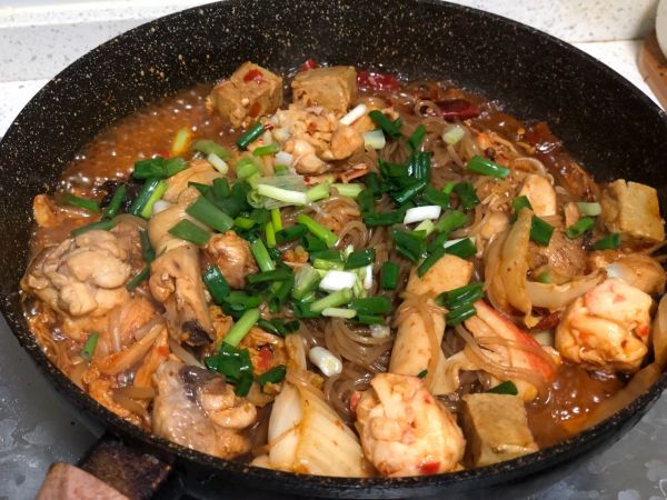 不正宗黄焖鸡煲