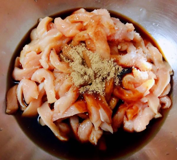 鸡胸肉蔬菜沙拉