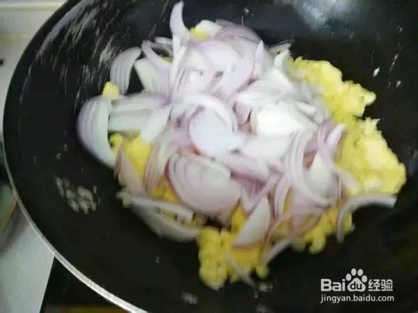 鸡蛋炒洋葱如何做