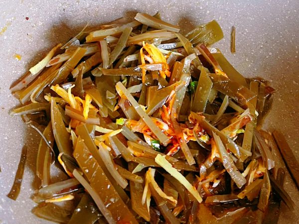 酱味糖醋姜蒜海带丝