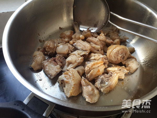 黄酒焖鸡的做法