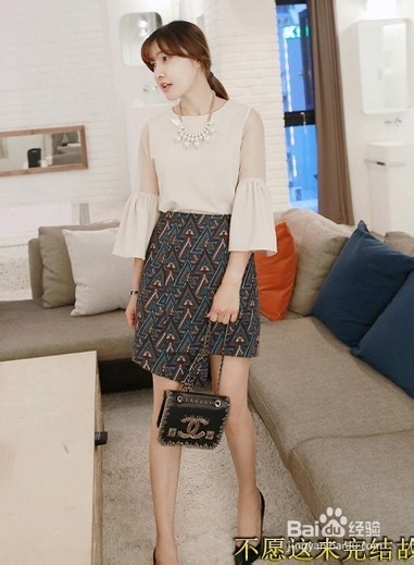 包臀裙怎么穿 搭配衬衫穿出好身材