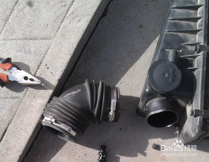 全新爱丽舍更换防冻液方法