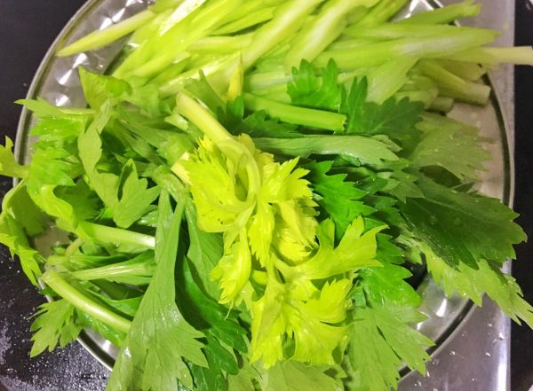 泡椒芹菜牛肉丝