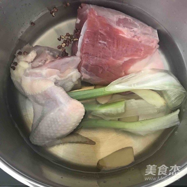 清炖牛肉汤的做法