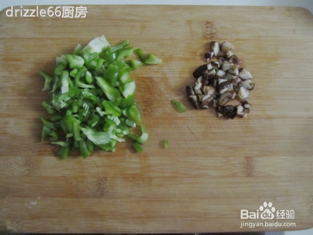 青椒香菇蛋炒饭