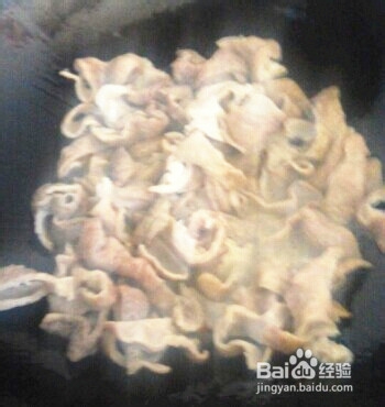 家常爆炒双椒肥肠