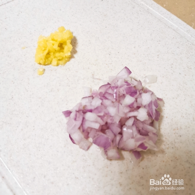 美味的土豆红烧肉