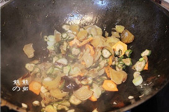 黄瓜钱炒土豆干