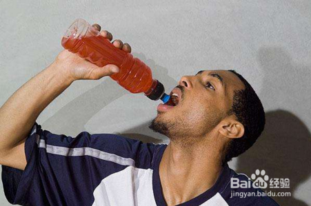 三个知识点告诉你 椰子水比运动饮料更减脂