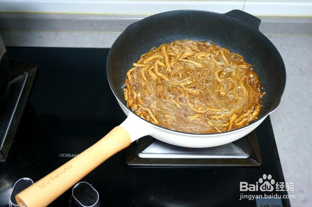 脆嫩爽滑肉丝圆白菜炖粉条