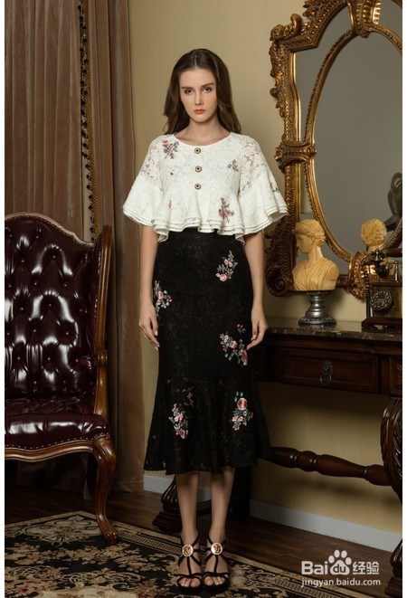 根据自己的体型选择适合自己的服装