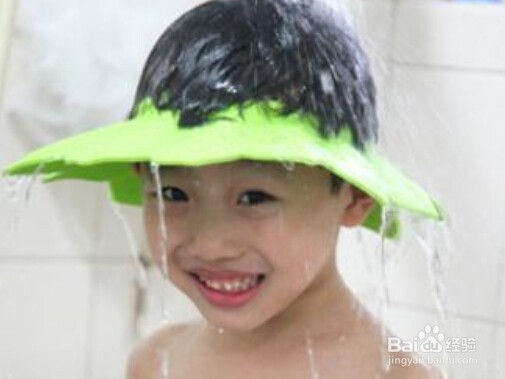 宝宝夏季游泳的注意事项
