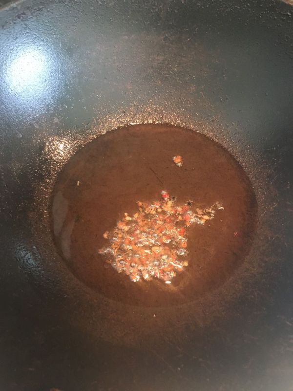 油渣炒手撕包菜