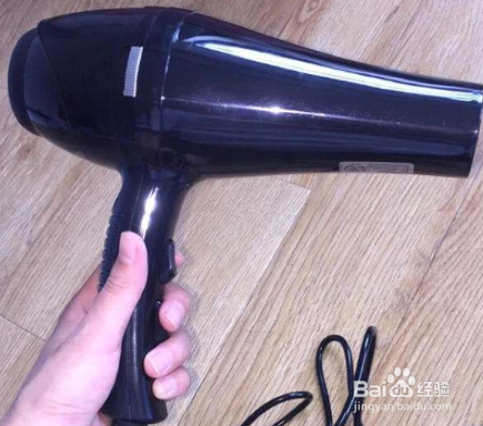 衣服上的胶印图案怎么去掉