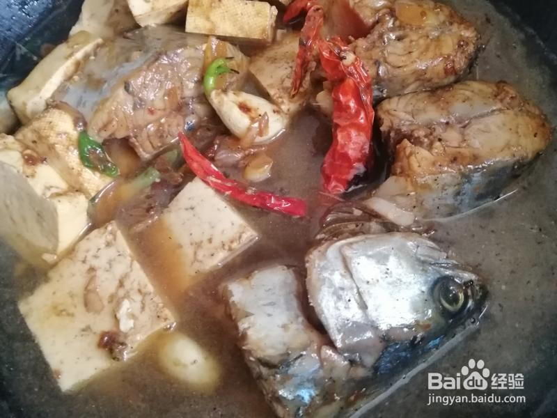 鲅鱼焖豆腐的做法