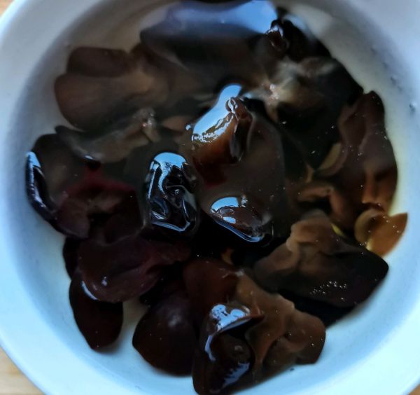 减脂素菜腐竹芹菜