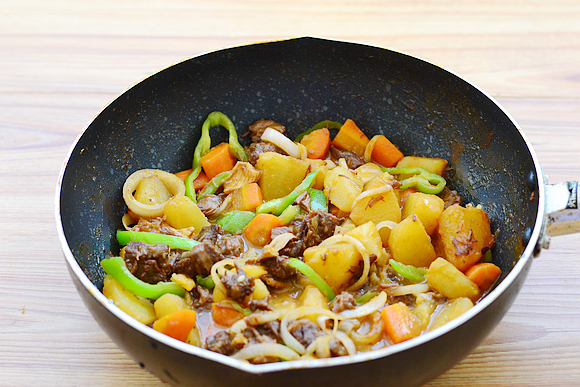 泰式红咖喱牛肉