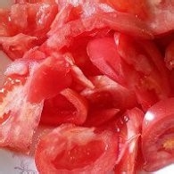 制作番茄丝瓜蛋汤