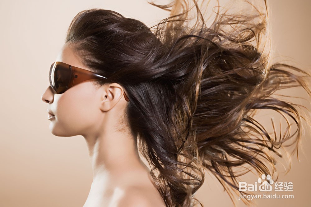 头发一直很油怎么办?