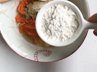 面条鸡蛋卷怎么做