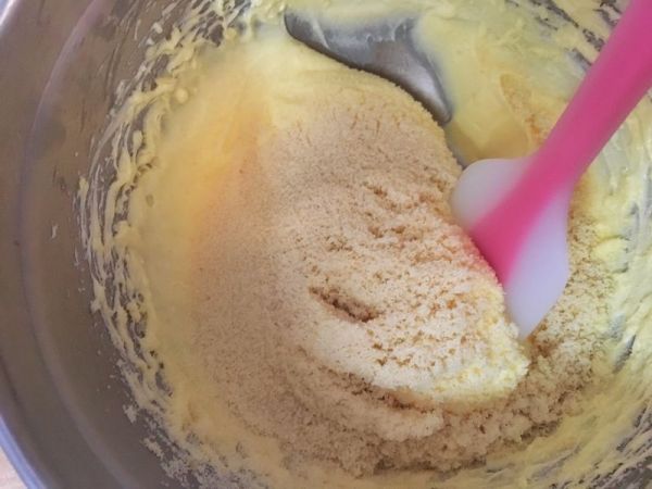 碧根果乳酪磅蛋糕