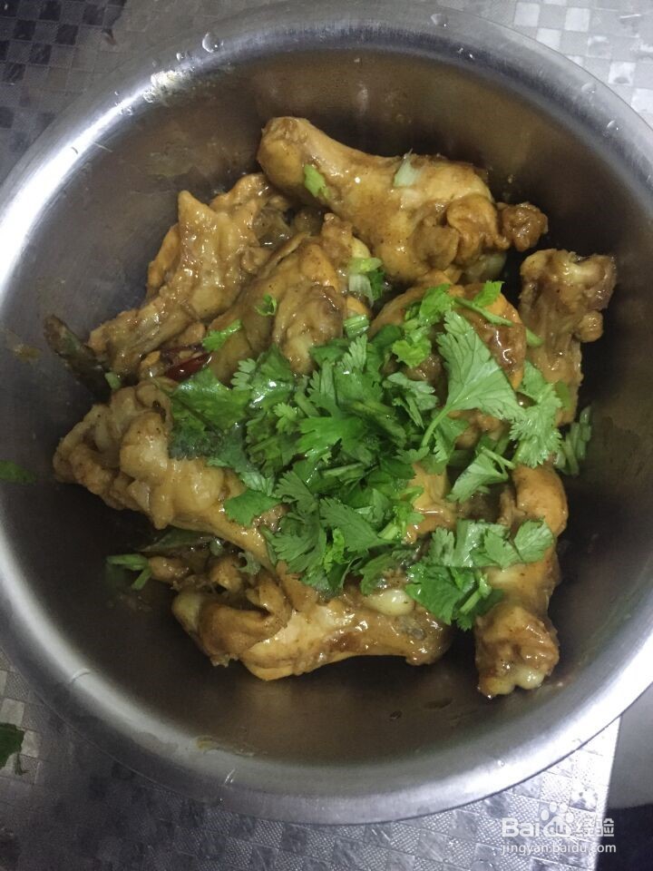 美味荤菜--啤酒鸡腿的做法