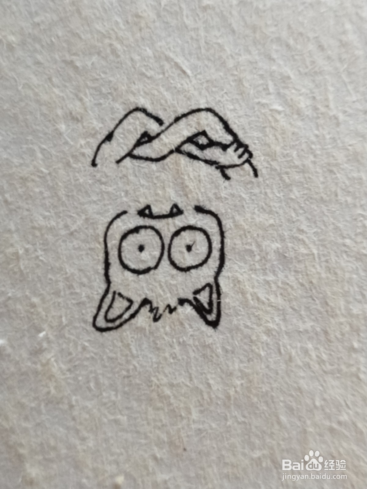 怎么画倒立的蝙蝠简笔画