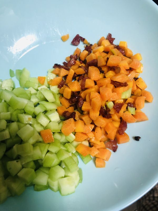 黄金米腊肠蛋炒饭