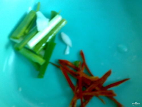 虾鲜酱清蒸黄鱼