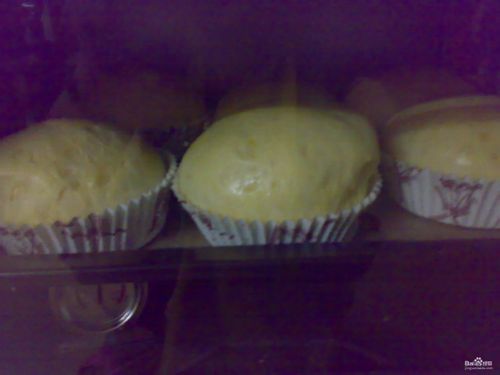 小号巨蛋牛奶面包