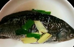 鲫鱼豆腐汤的做法