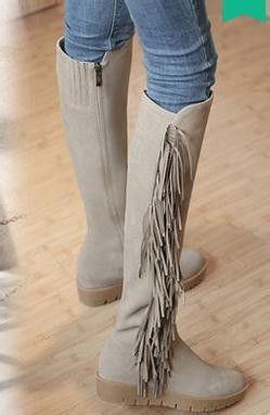 冬季里靴子怎么穿才好看？