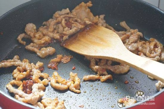 火辣辣的青椒肉丝