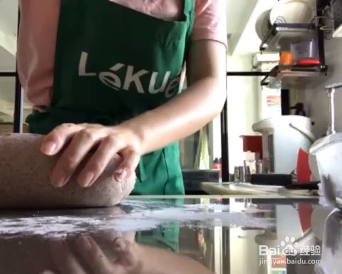 细腻美味的黑米全麦豆沙包