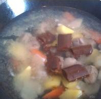 鲜嫩土豆炖牛肉