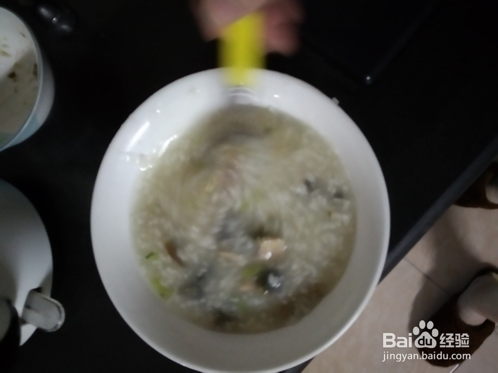 家庭如何制作瘦肉皮蛋粥？