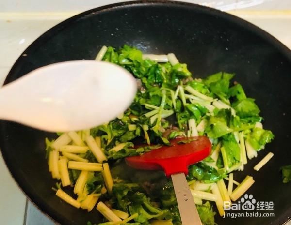 芹菜肉丝的步骤