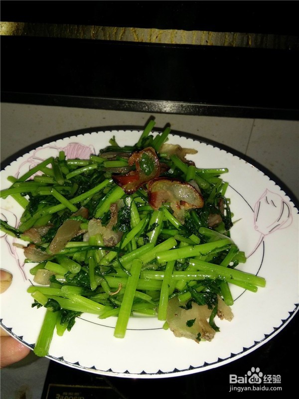 茼蒿老姜炒腊肉