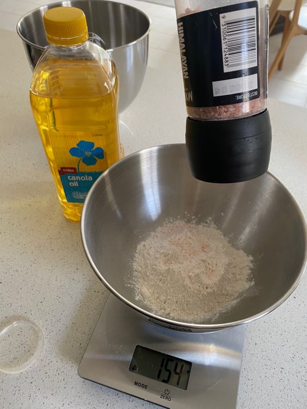 试试这碗番茄浓汤手擀面